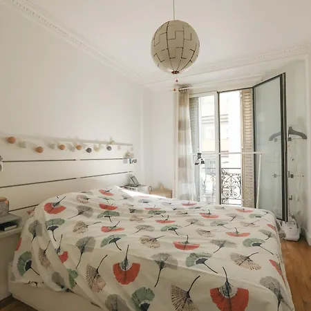 公寓 For 2 In The 14th District *